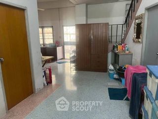 出售 4 卧室 联排别墅 在 Mueang Chon Buri, Chon Buri