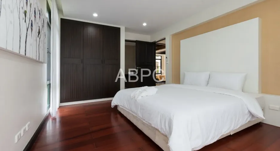 For rent and for sale 4 bedrooms house in Bang Lamung, Chonburi