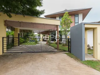 For Rent 4 Bedroom House In Bang Lamung, Chonburi