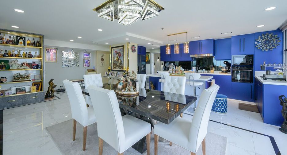 For sale 2 bedrooms condo 