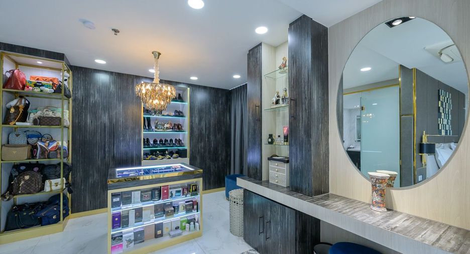 For sale 2 bedrooms condo 