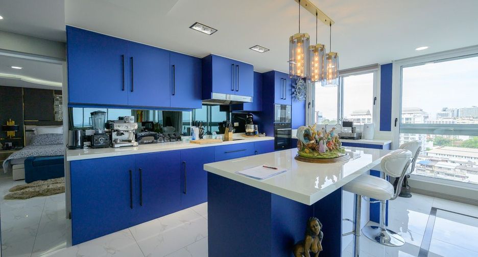 For sale 2 bedrooms condo 