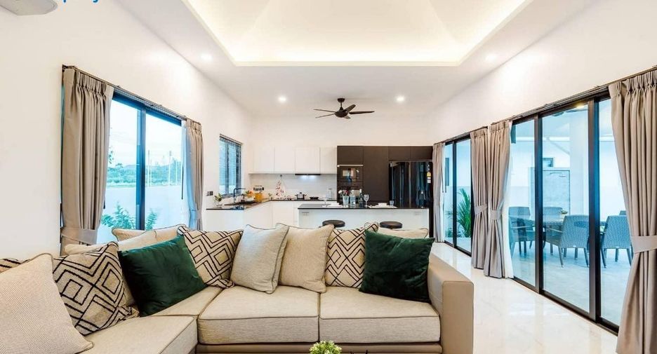 Villa zum Kauf mit Studio in Hua Hin, Prachuap Khiri Khan