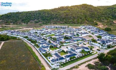 Villa zum Kauf mit Studio in Hua Hin, Prachuap Khiri Khan