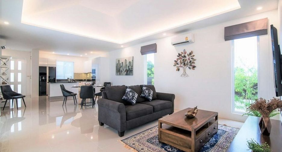 Villa zum Kauf mit Studio in Hua Hin, Prachuap Khiri Khan