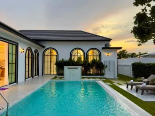 For sale 5 bedrooms house in Bang Lamung, Chonburi