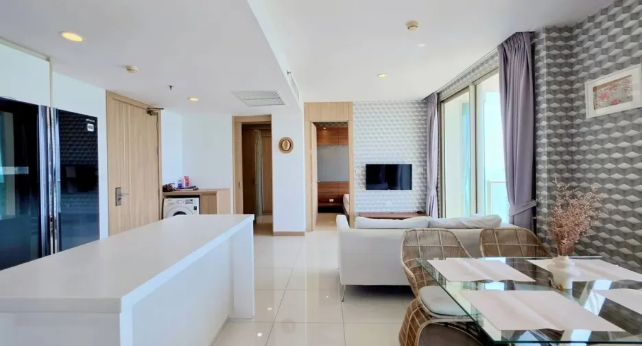 À louer 2 chambres condo 