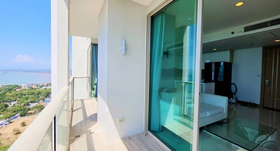 À louer 2 chambres condo 