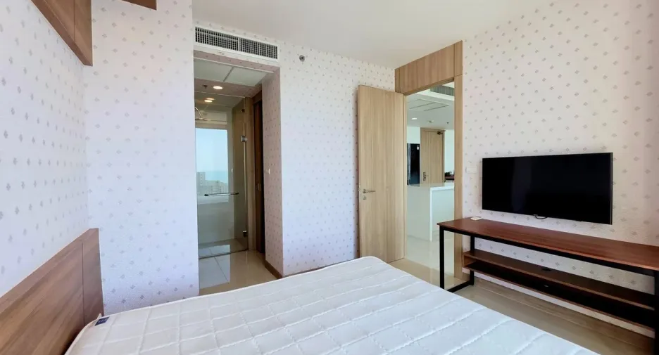 À louer 2 chambres condo 
