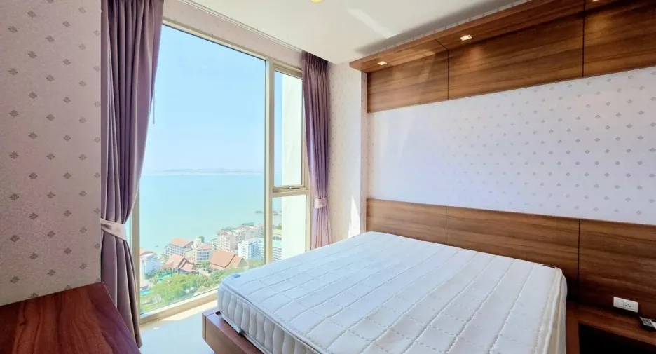 À louer 2 chambres condo 