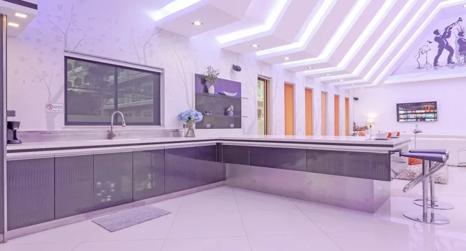 For rent and for sale 4 bedrooms house in Bang Lamung, Chonburi