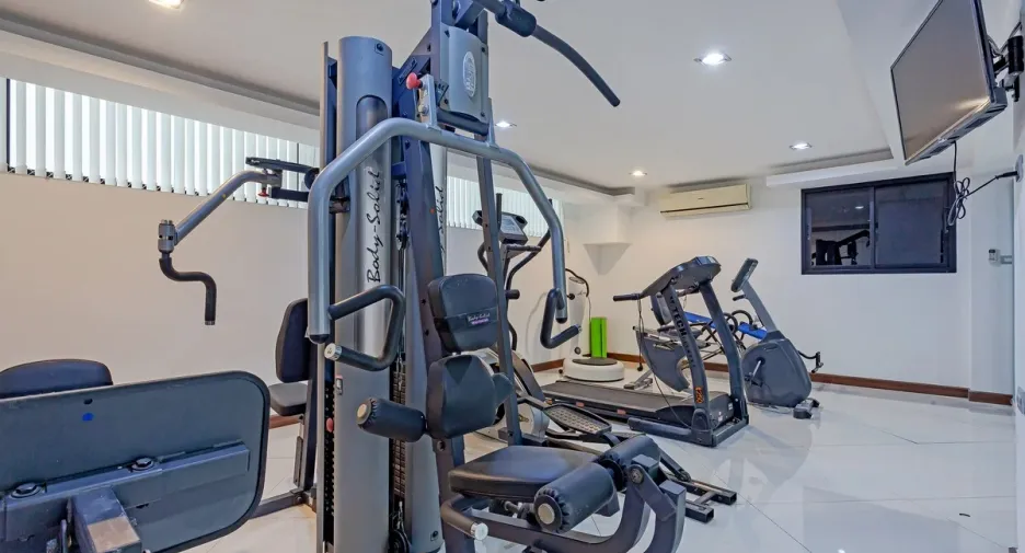 For rent and for sale 4 bedrooms house in Bang Lamung, Chonburi