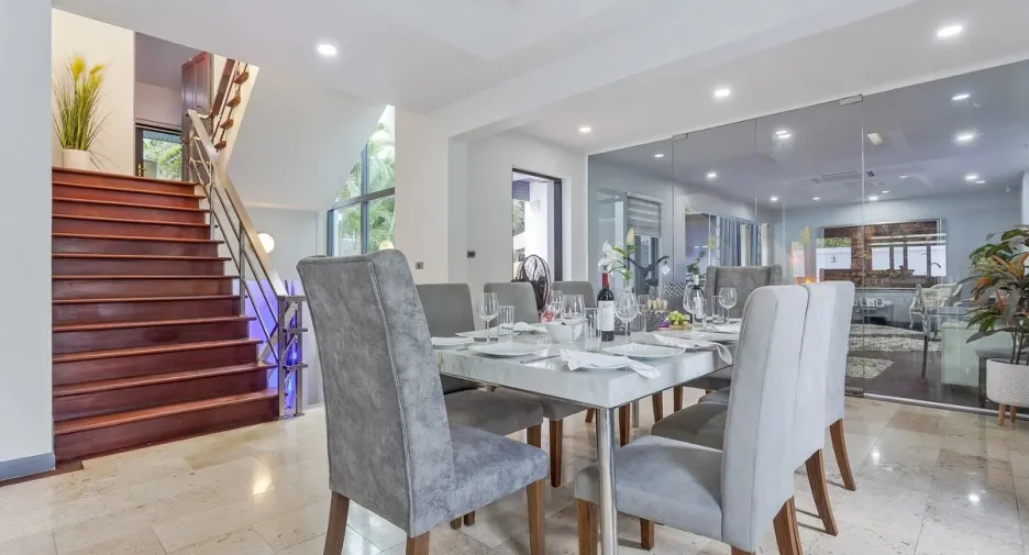 For rent and for sale 5 bedrooms house in Bang Lamung, Chonburi
