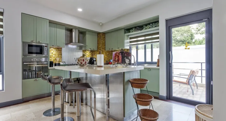 For rent and for sale 5 bedrooms house in Bang Lamung, Chonburi