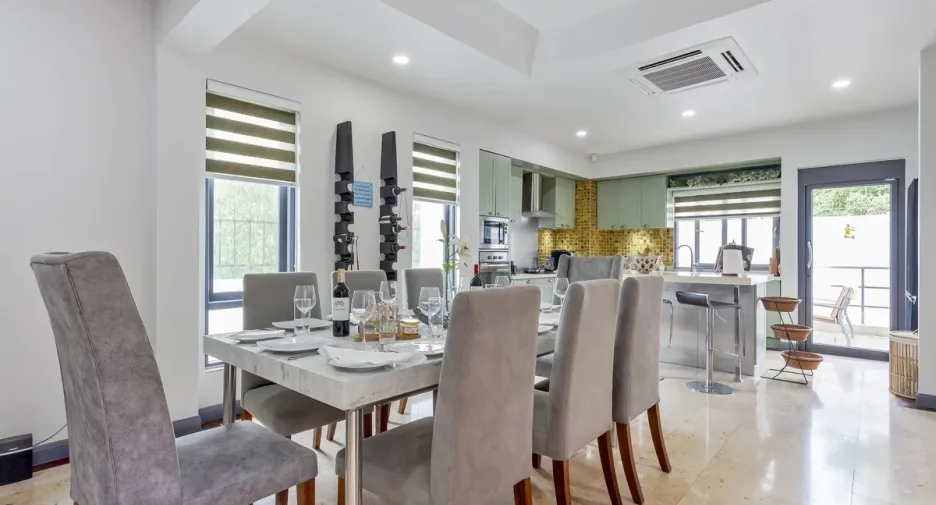 For rent and for sale 5 bedrooms house in Bang Lamung, Chonburi