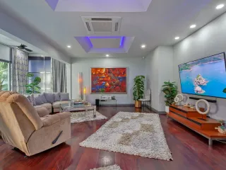 For rent and for sale 5 bedrooms house in Bang Lamung, Chonburi