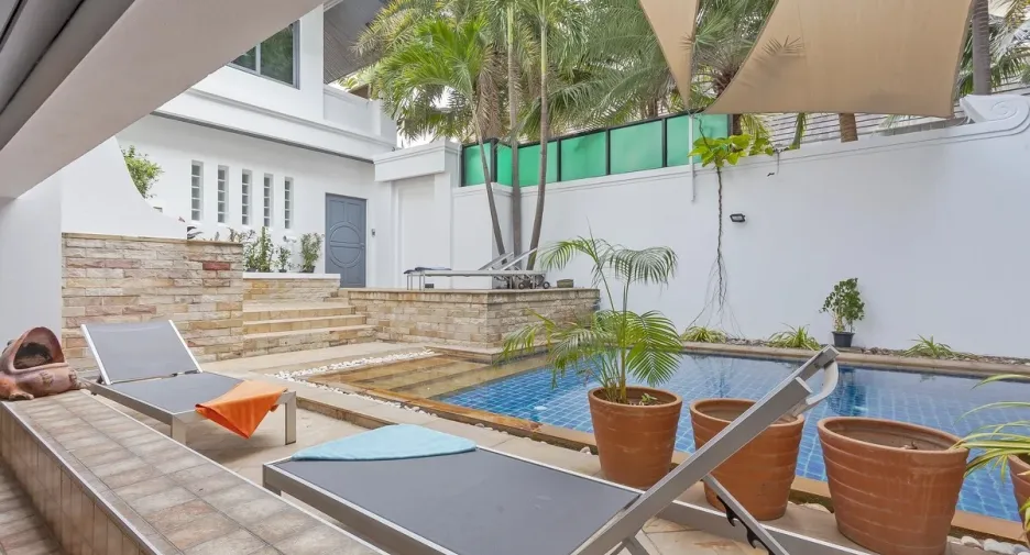 For rent and for sale 5 bedrooms house in Bang Lamung, Chonburi