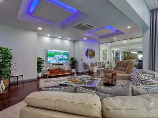 For rent and for sale 5 bedrooms house in Bang Lamung, Chonburi