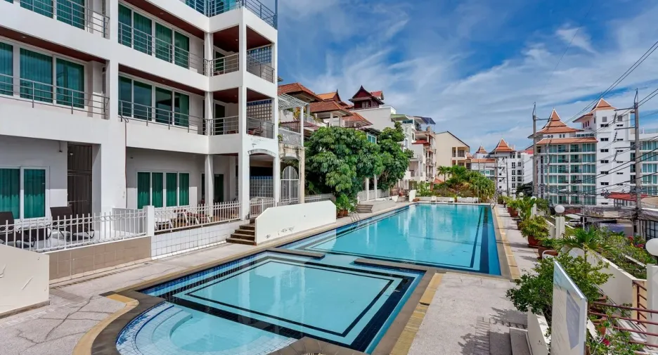 For rent and for sale 8 bedrooms house in Bang Lamung, Chonburi