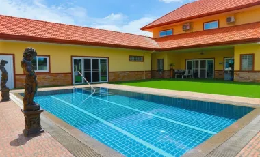 For rent and for sale 4 bedrooms house in Bang Lamung, Chonburi