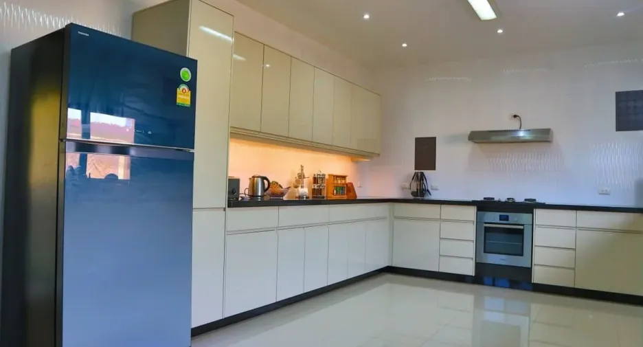 For rent and for sale 4 bedrooms house in Bang Lamung, Chonburi