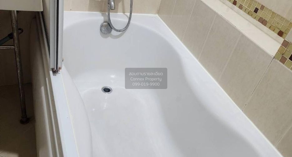 Wohnung zur Miete mit 1 Zimmer in Huai Khwang, Bangkok