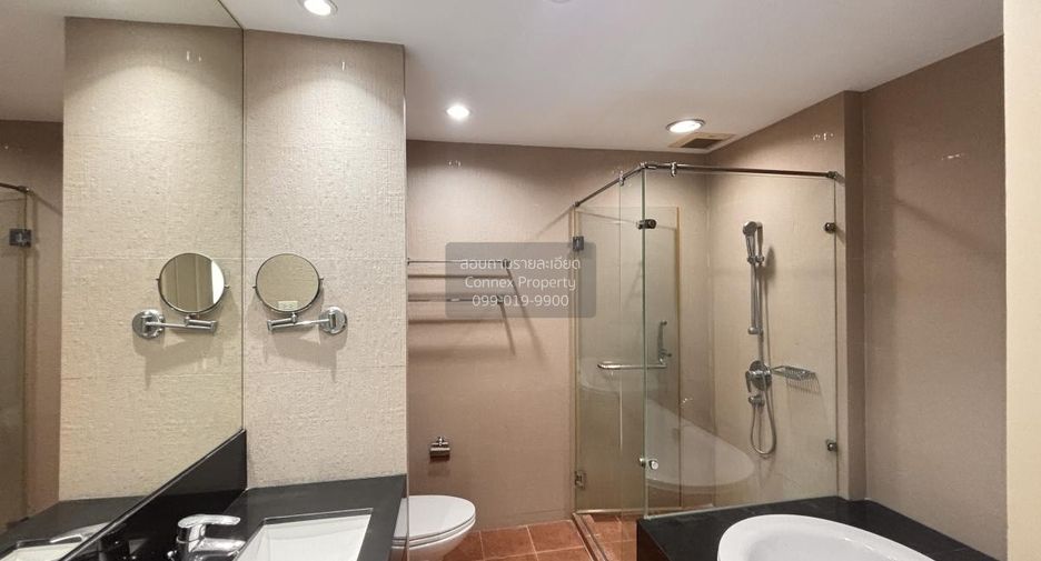 For rent 2 ベッドルーム condo in Pathum Wan, Bangkok