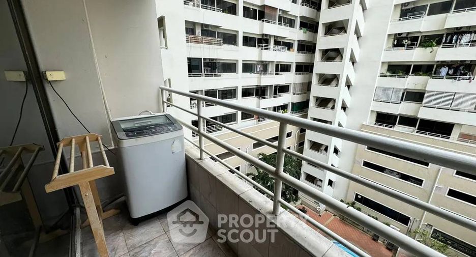 À vendre 1 chambre condo à Khlong Toei, Bangkok