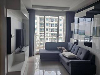 Condo en alquiler de 2 habitaciones en Huai Khwang, Bangkok