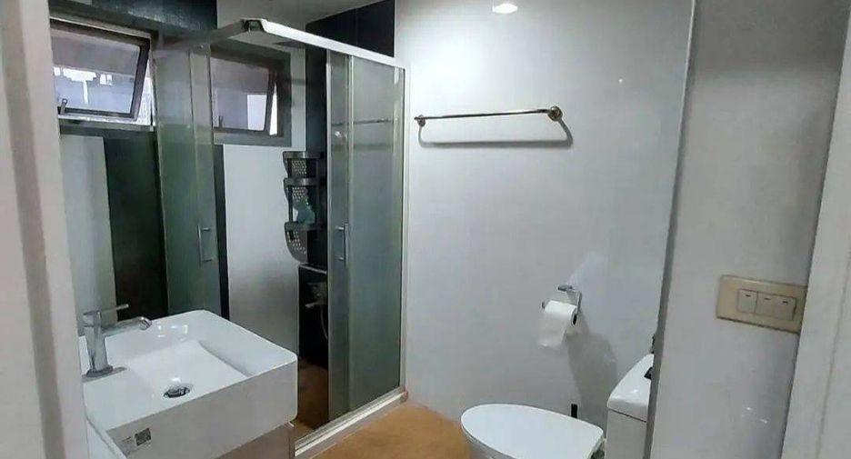 For rent 2 bedrooms condo 