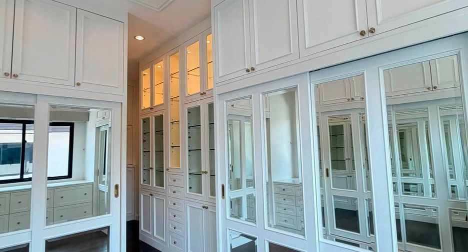 For rent 3 bedrooms house in Prawet, Bangkok