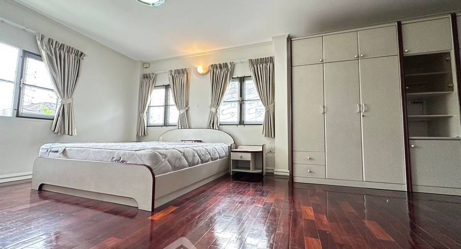 Casa en alquiler de 3 habitaciones en Lat Krabang, Bangkok