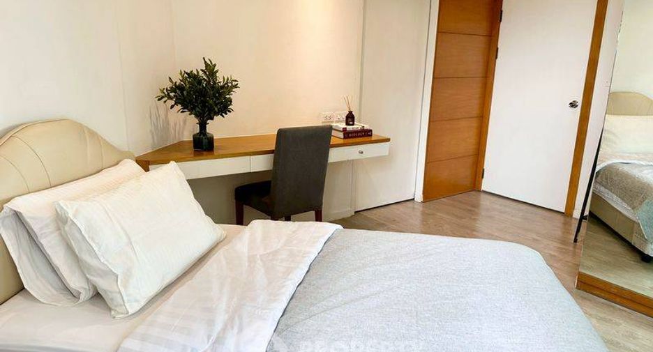 Condo en alquiler de 2 habitaciones en Pathum Wan, Bangkok