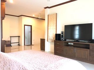 À louer 5 chambres maison à Bang Lamung, Chonburi