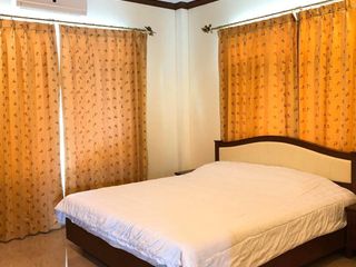 À louer 5 chambres maison à Bang Lamung, Chonburi