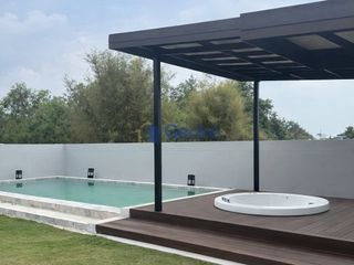 For rent and for sale 3 bedrooms house in Bang Lamung, Chonburi