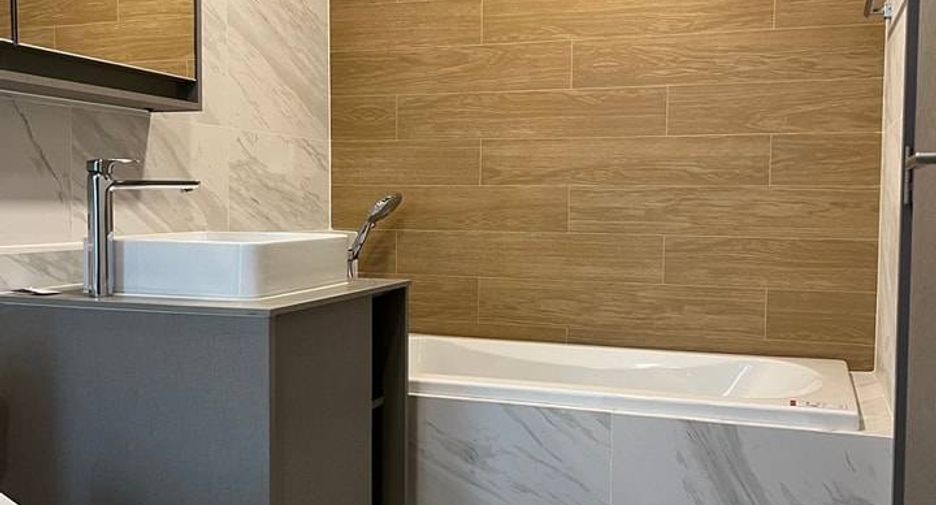 Condo en alquiler de 2 habitaciones 