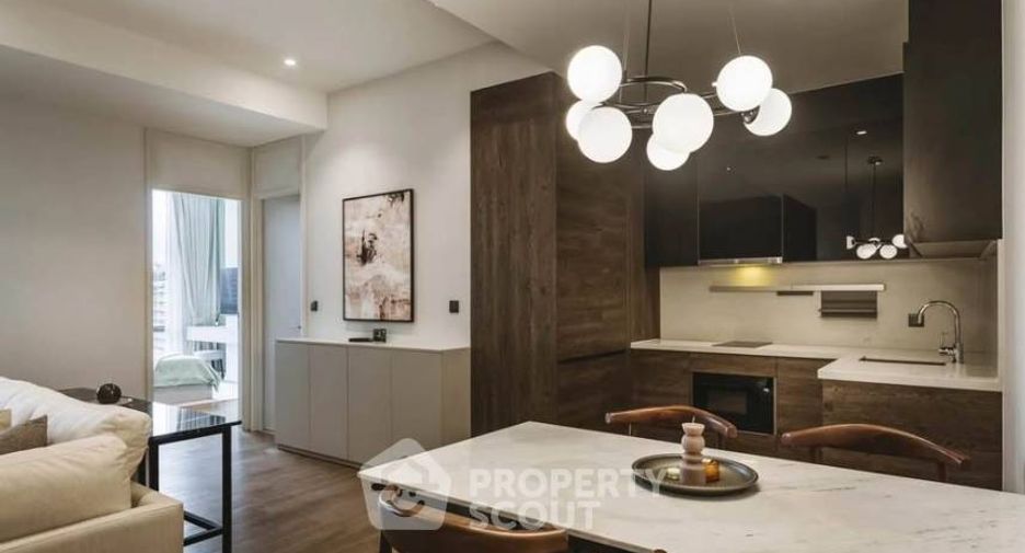 Condo en alquiler de 2 habitaciones 