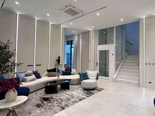 For rent 5 bedrooms house in Suan Luang, Bangkok
