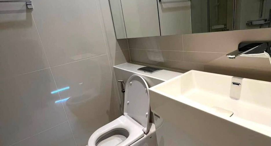 For rent 2 bedrooms condo 