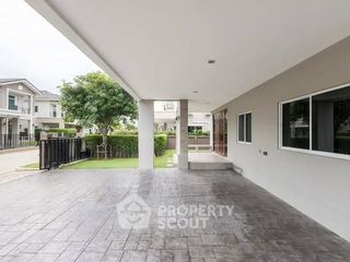 Haus zur Miete mit 3 Zimmer in Sai Mai, Bangkok