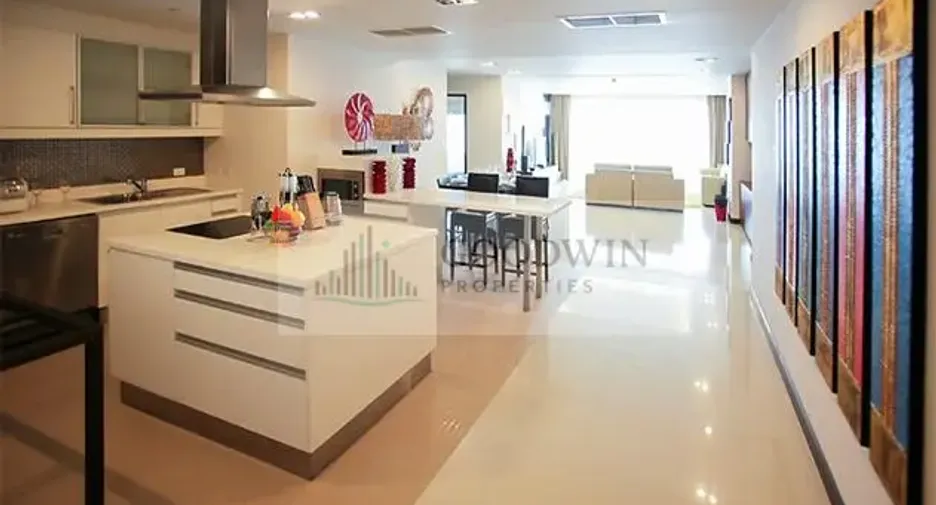 ให้เช่า และ ขาย 3 ห้องนอน คอนโด 
