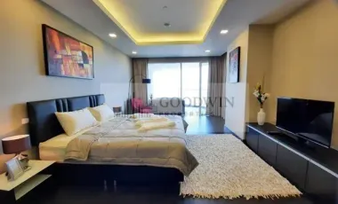 For rent and for sale 3 bedrooms condo 