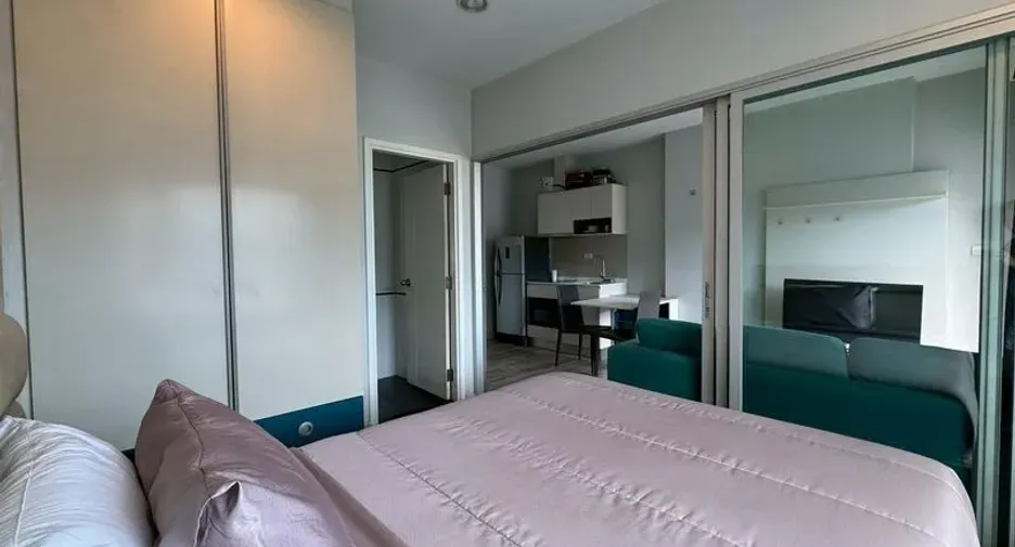 For sale 1 bed condo in Bang Lamung, Chonburi