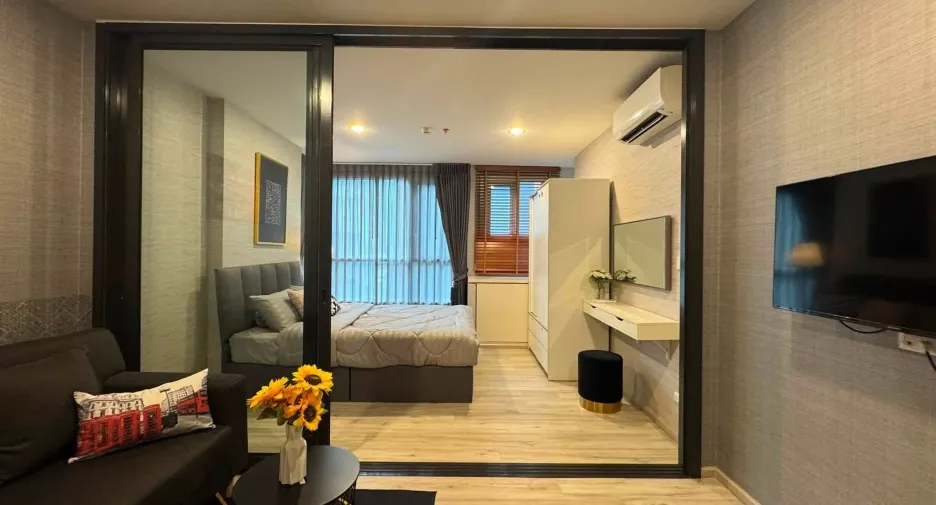 À louer studio condo à Huai Khwang, Bangkok