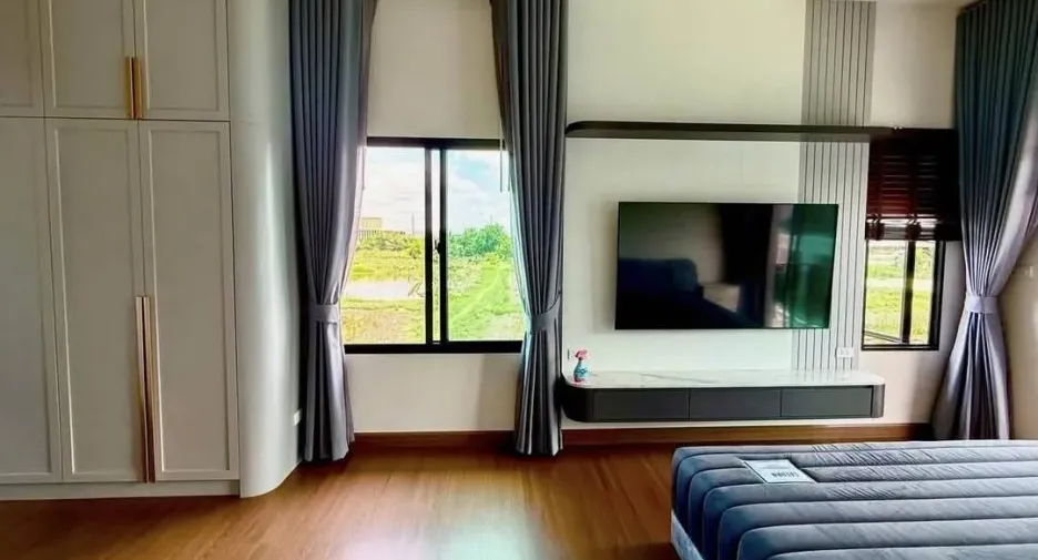 出售 4 卧室 独立屋 在 Bang Phli, Samut Prakan