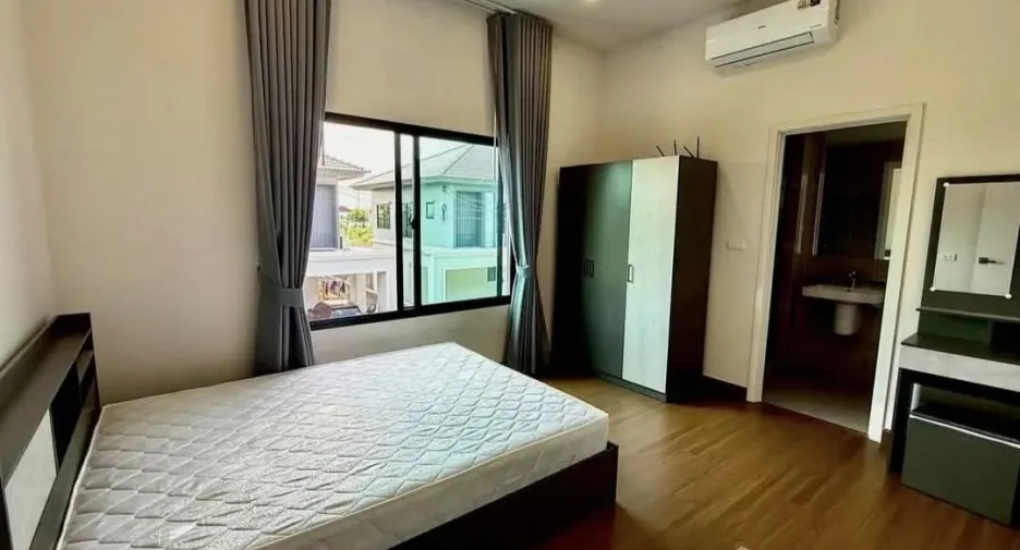 出售 4 卧室 独立屋 在 Bang Phli, Samut Prakan