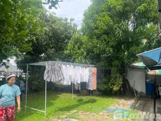 For rent 3 ベッドルーム house in Phra Khanong, Bangkok