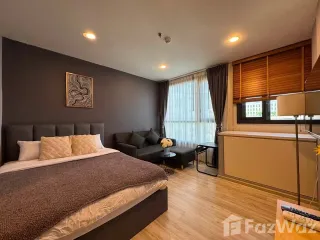 À louer studio condo à Huai Khwang, Bangkok