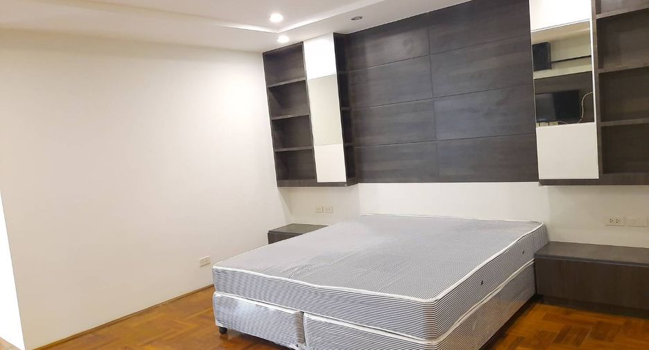 Condo en alquiler de 3 habitaciones en Watthana, Bangkok